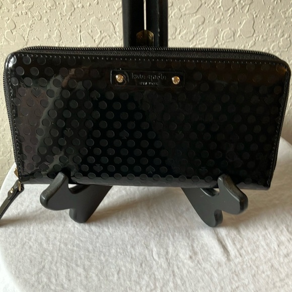 Kate Spade: Black Beale Street Patent Leather Accordion Wallet-Gold Tone - Picture 1 of 16